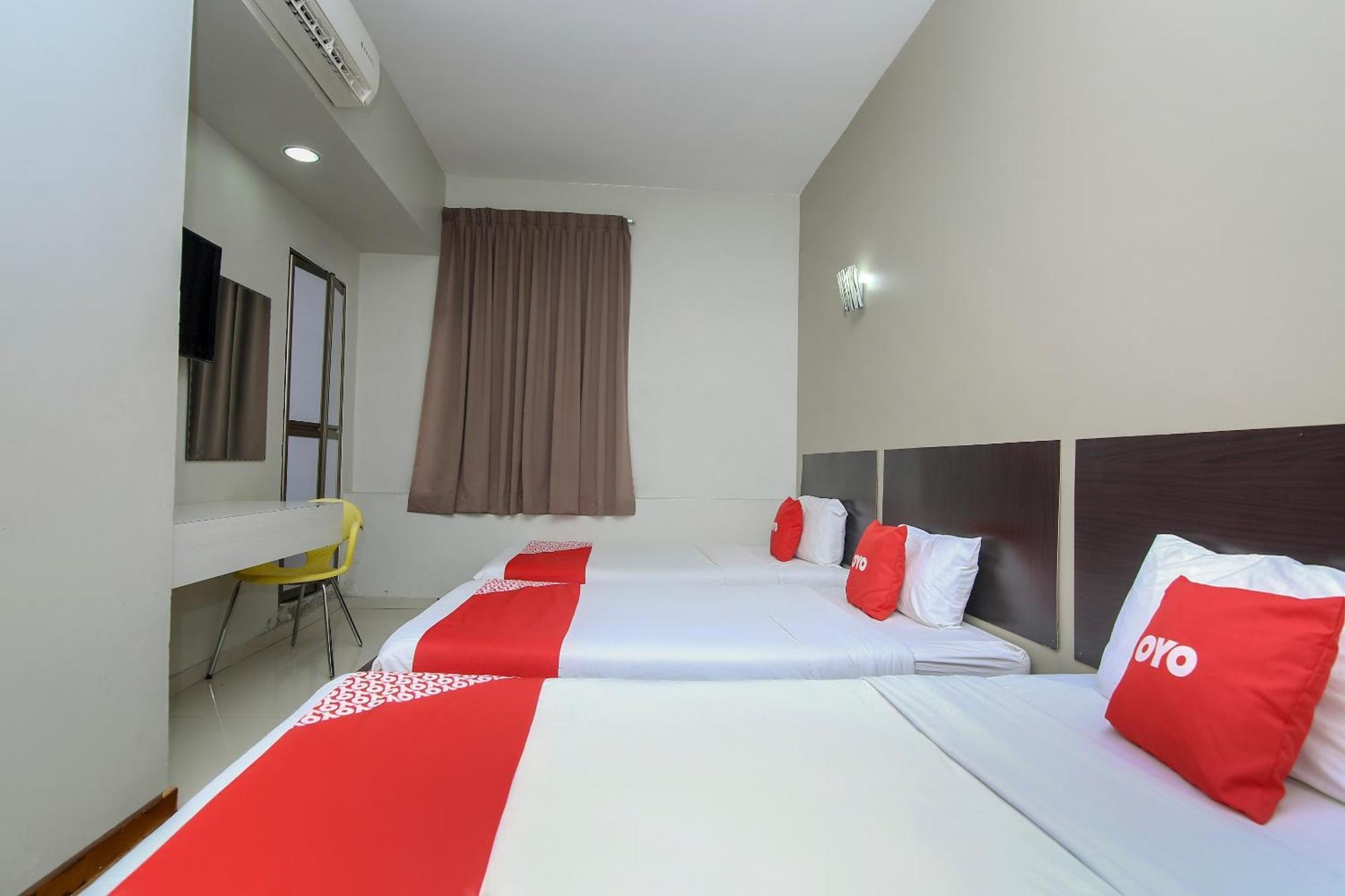 Nice Stay Three Six Five Services Kuching Exteriör bild
