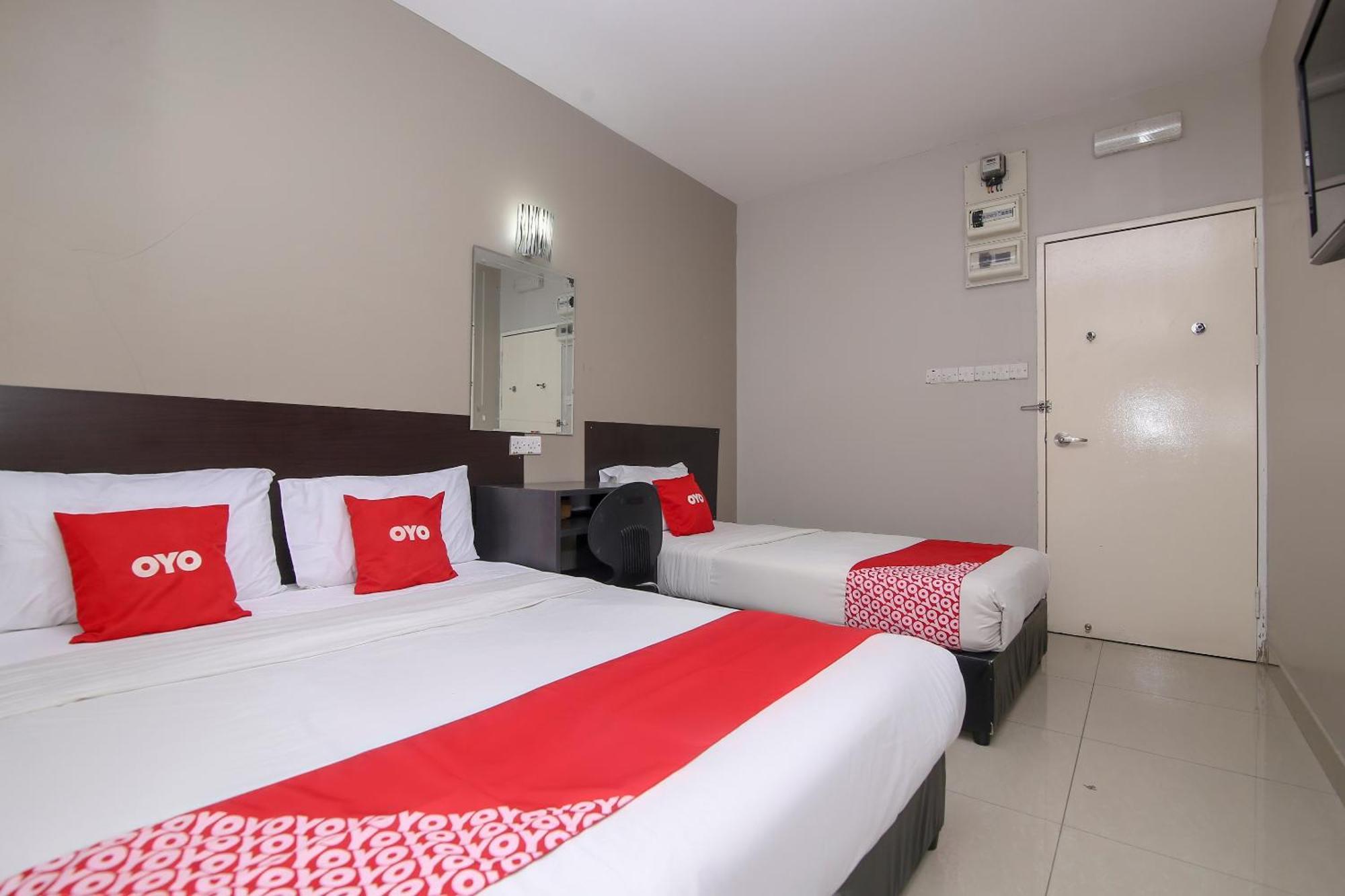 Nice Stay Three Six Five Services Kuching Exteriör bild