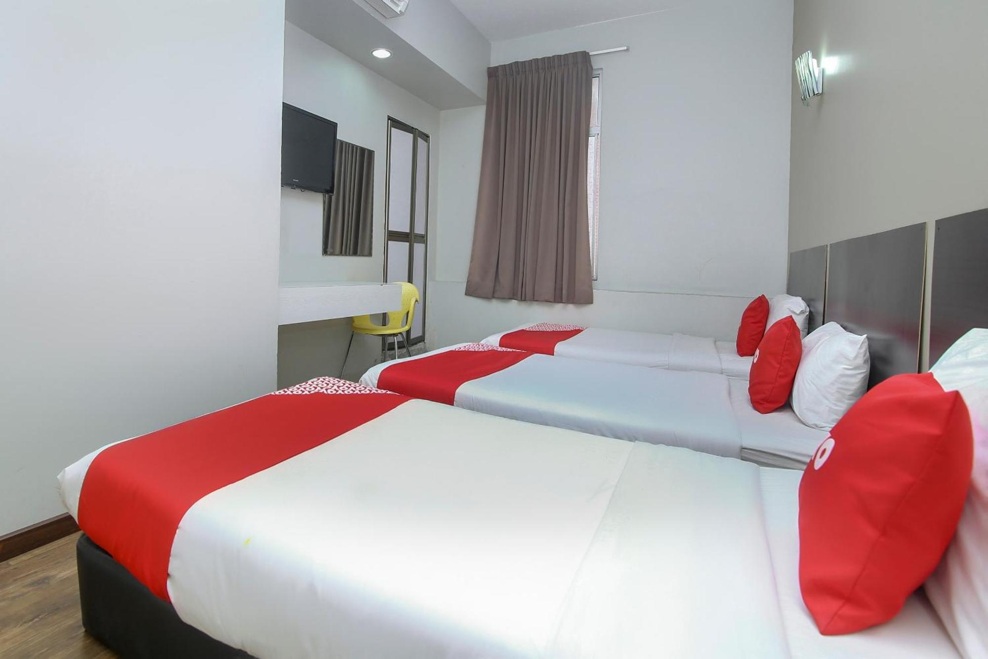 Nice Stay Three Six Five Services Kuching Exteriör bild