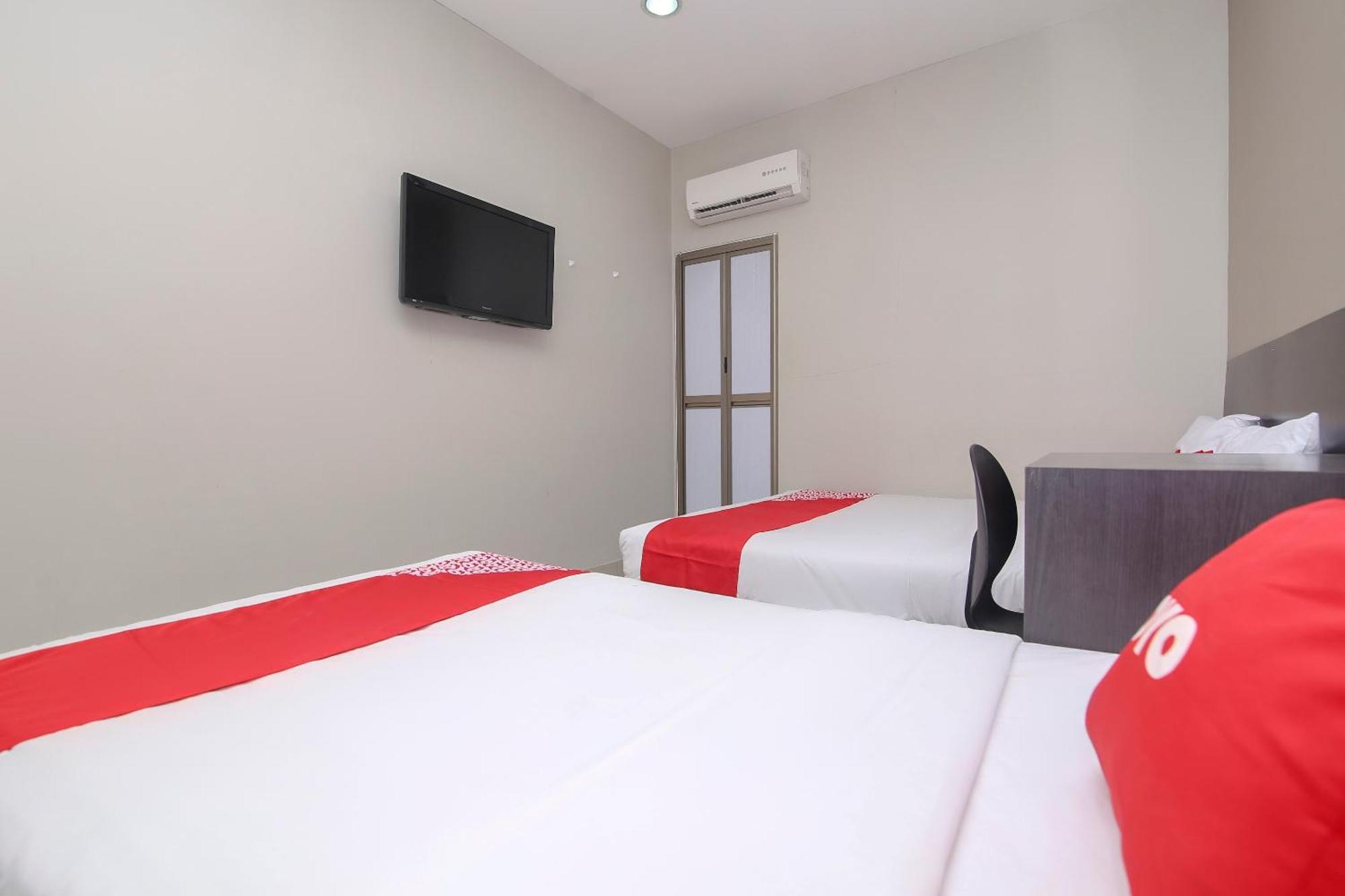 Nice Stay Three Six Five Services Kuching Exteriör bild