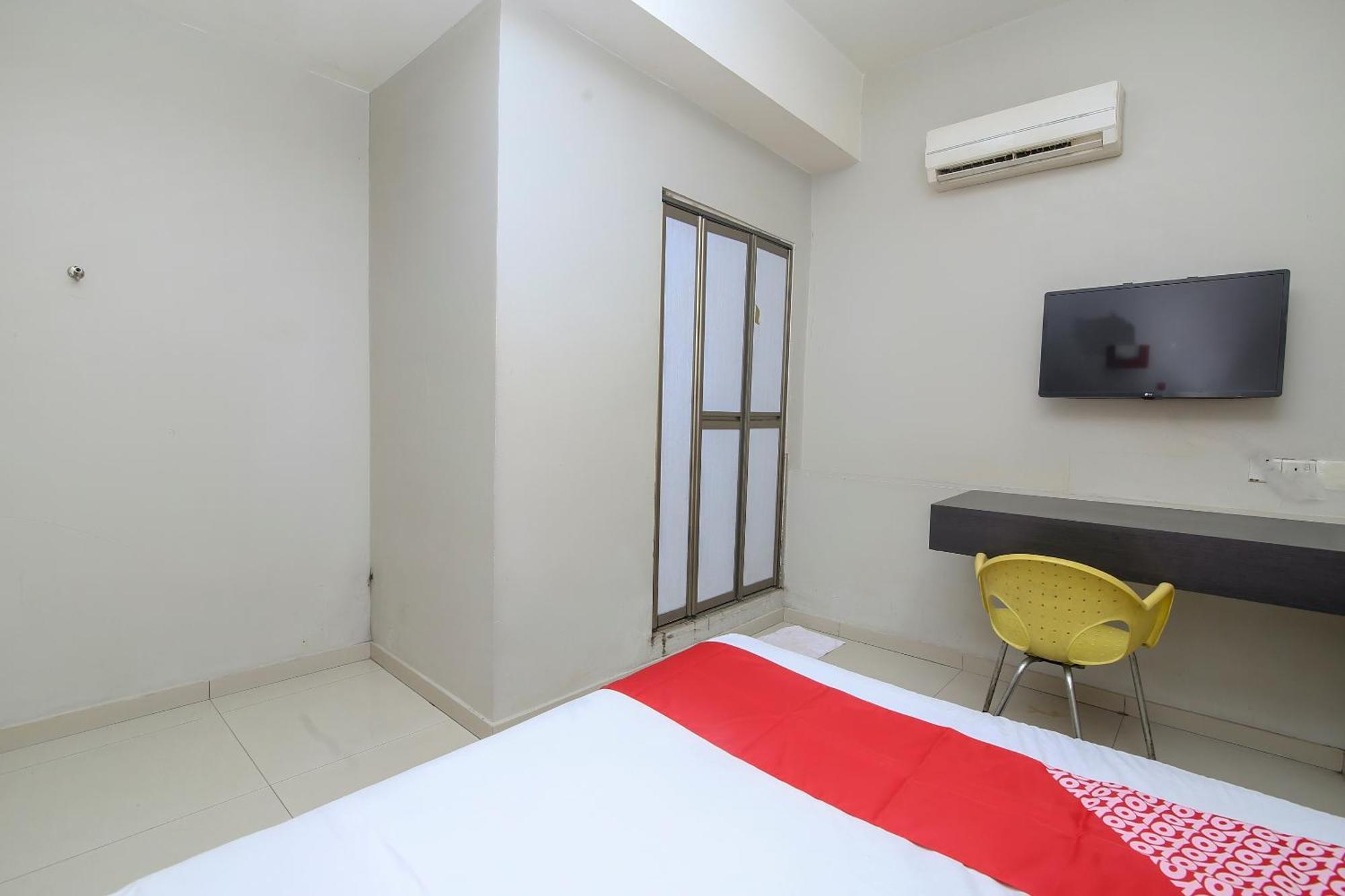 Nice Stay Three Six Five Services Kuching Exteriör bild