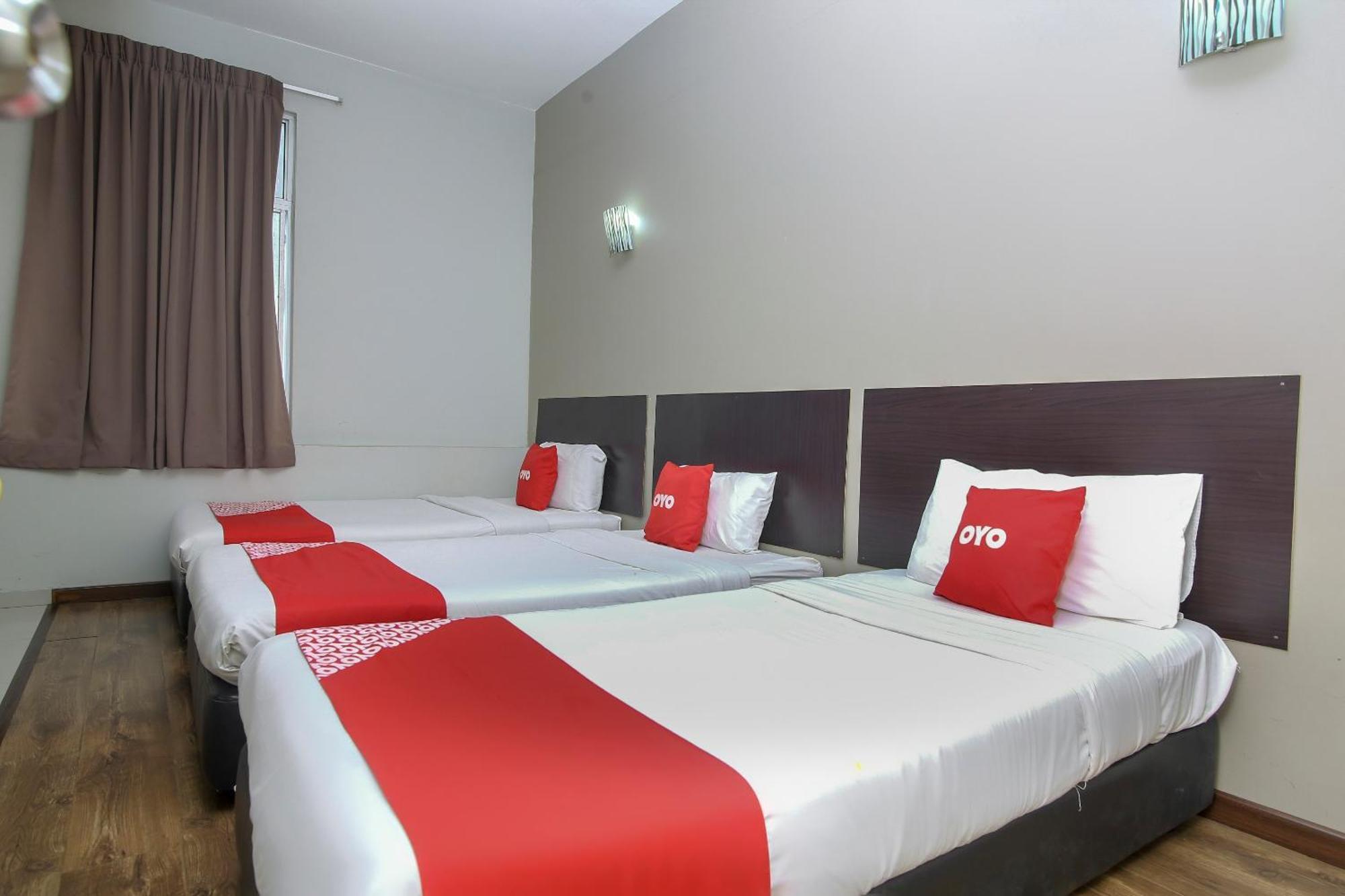 Nice Stay Three Six Five Services Kuching Exteriör bild