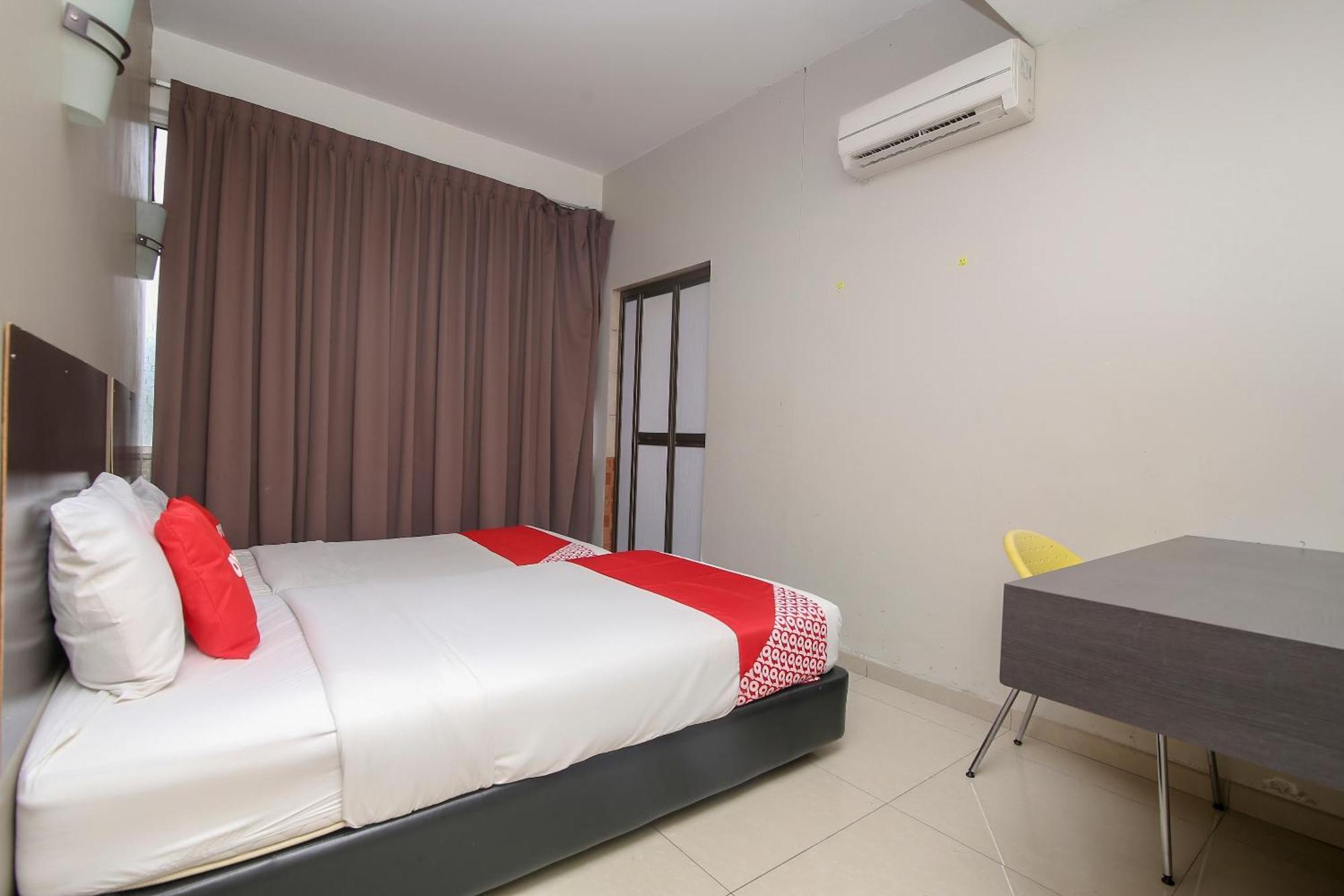 Nice Stay Three Six Five Services Kuching Exteriör bild